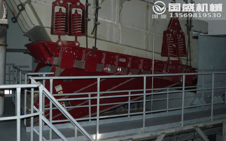 電機(jī)振動給料機(jī)清理 電機(jī)振動給料機(jī)清理
