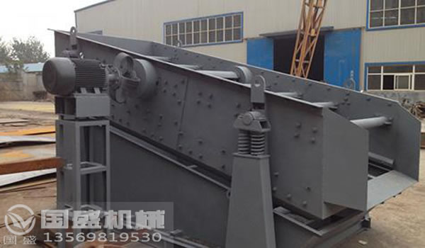 傾斜式礦用振動(dòng)篩 傾斜式礦用振動(dòng)篩